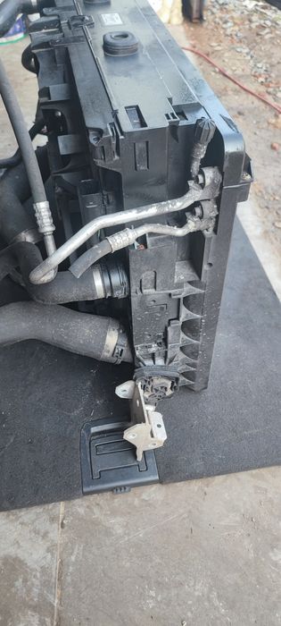 Komplet chłodnic wentylator BMW F10 f11 2.0 d
