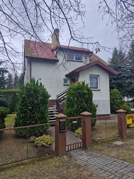 Dom 115 m² z garażem, piwnicą i dużą działką – Dębno, ul. Kosynierów