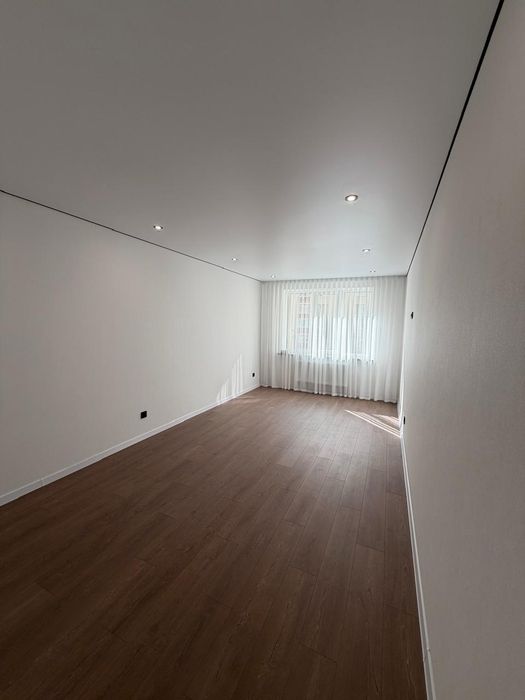 Продаж квартири з дизайнерським ремонтом Виставка