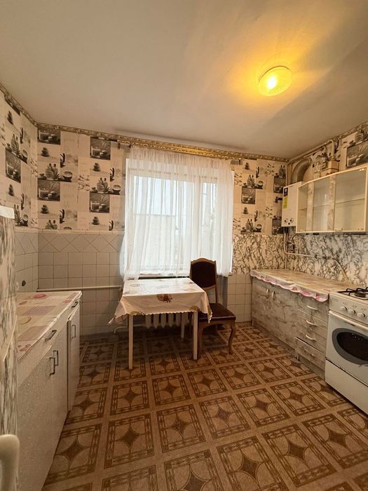 Продам 2к квартиру в центрі