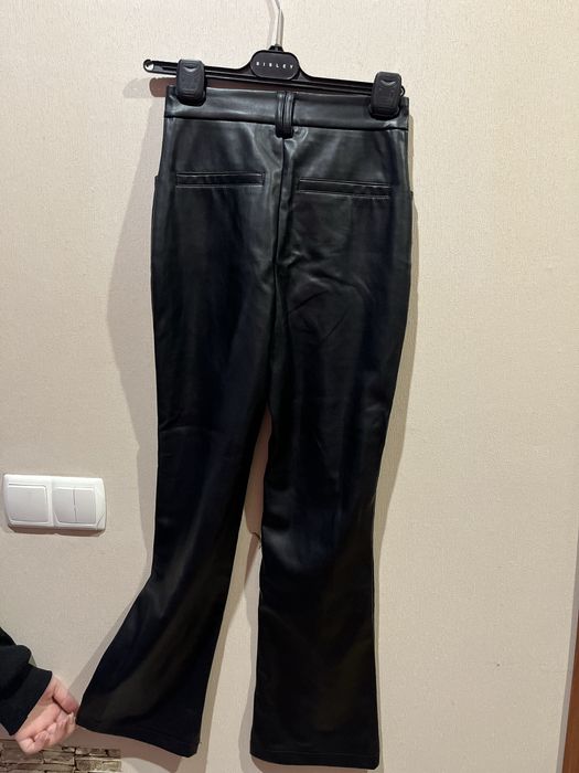 Шкіряні штани кльош на утепленні