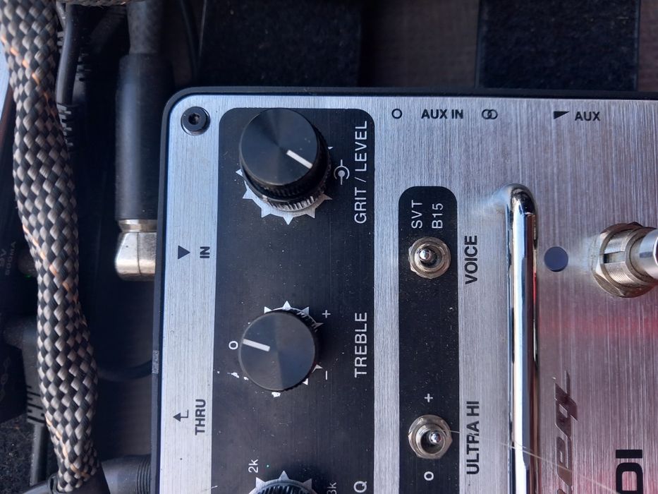 Ampeg sgt di pedal di com cab sim da ampeg