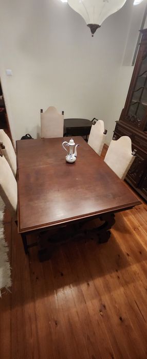 Mobília de sala de jantar, 2 louceiros