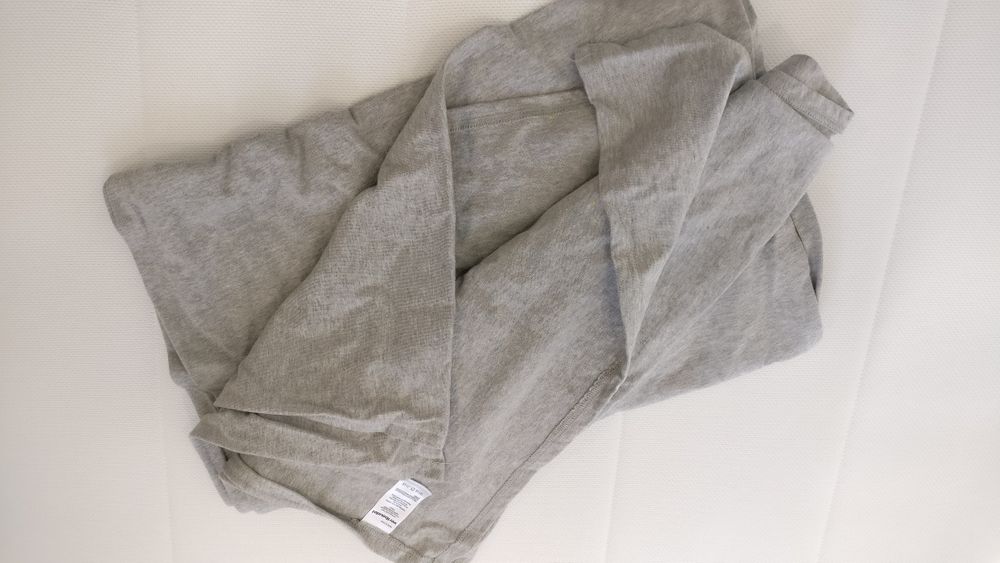 Marsúpio/ Sling/ Écharpe de transporte da Vertbaudet - cinza claro