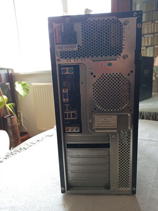 Komputer stacjonarny