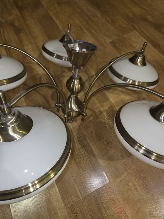 Люстра стельова класична с п'ятьма плафонами