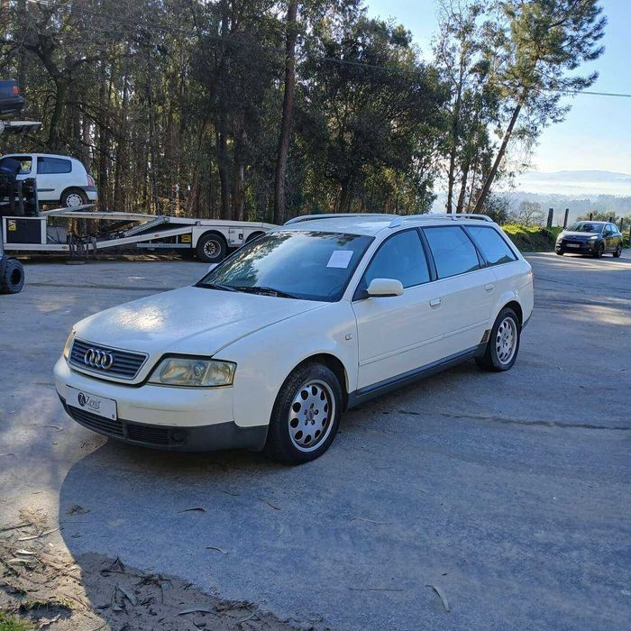Audi A6 2.5TDI de 1999 - Peças Usadas