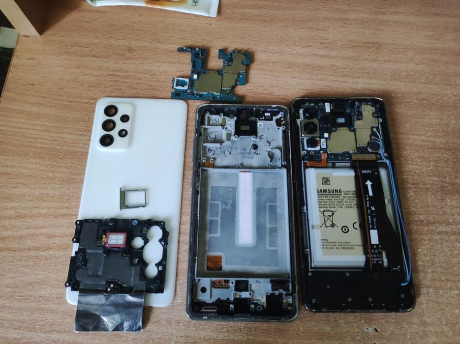 Samsung a52 525f