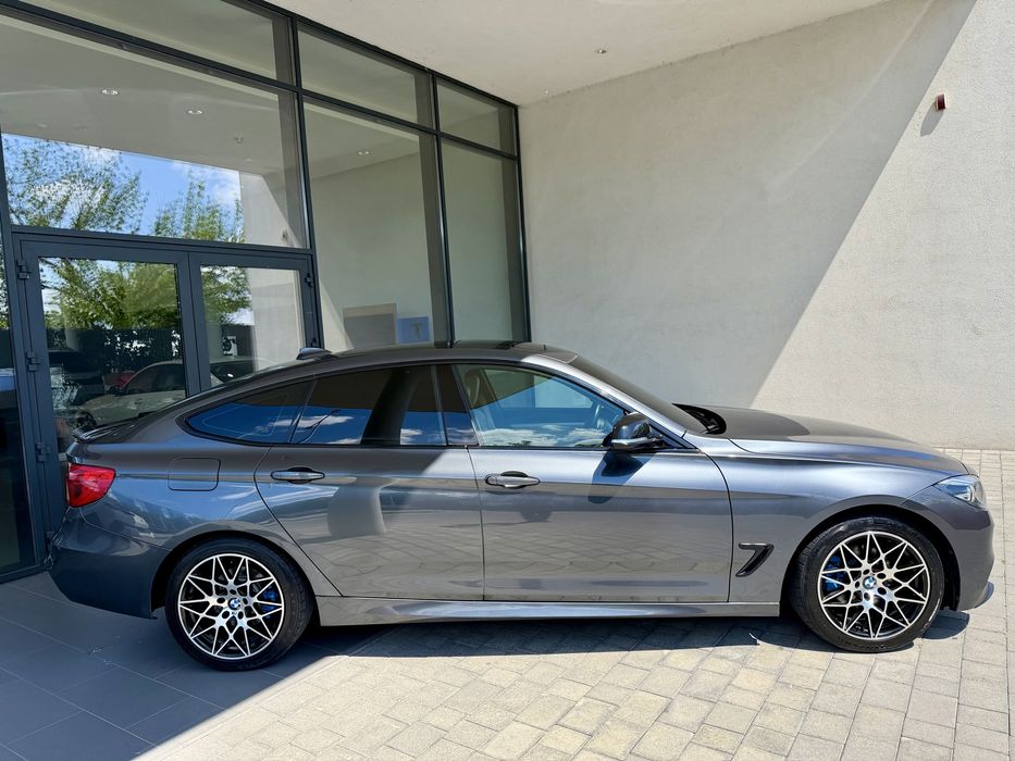 BMW 330i xDrive GT 2017 на двигуні B серії