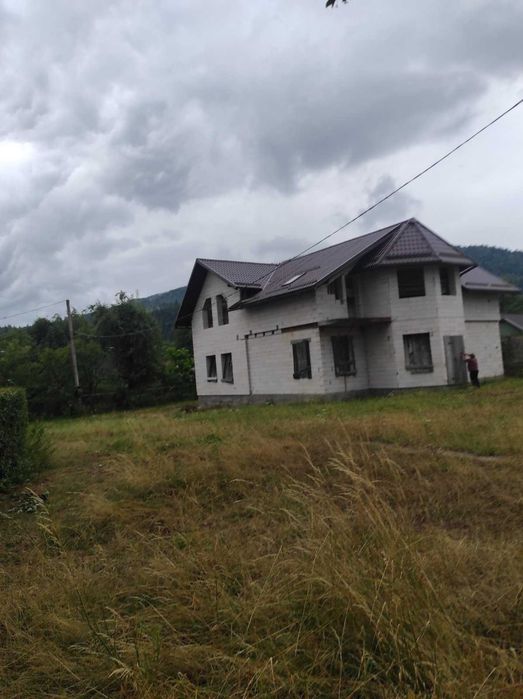 Будинок у Карпатах | 157 м², 8 соток | Панорамні краєвиди | Вигідна інвестиція