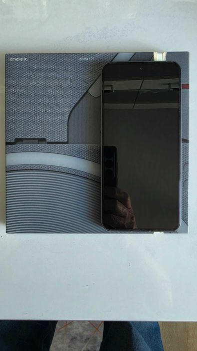 Nothing Phone (2) 12/256 GB – bardzo dobry stan