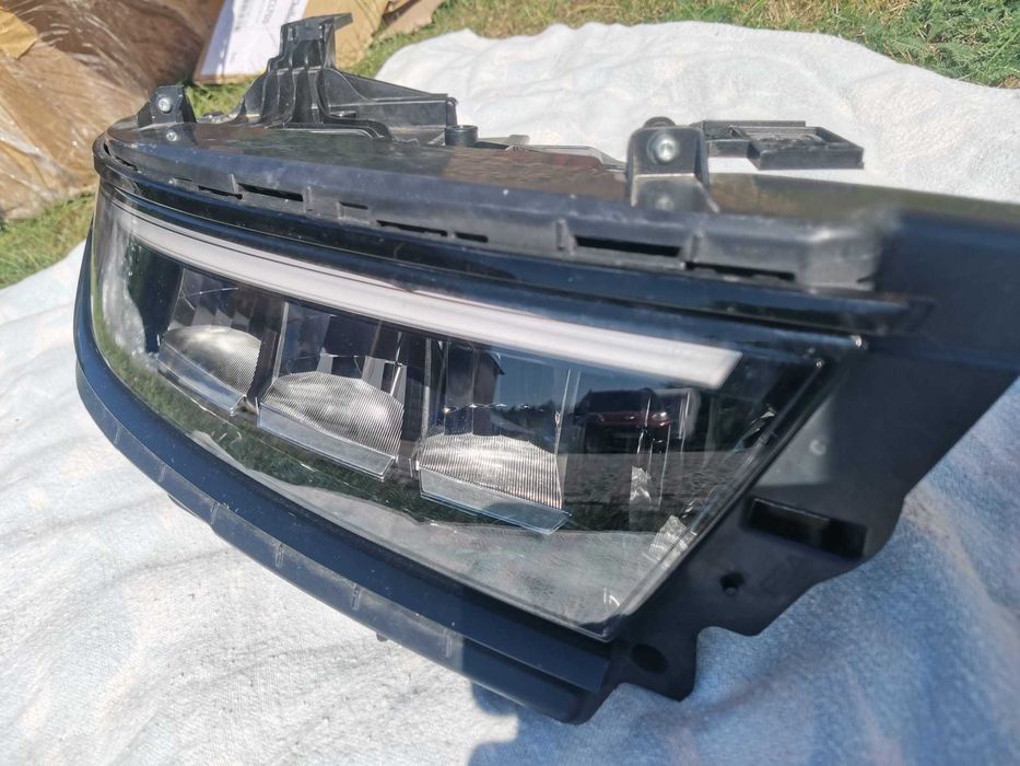 Opel Astra L lampa reflektor prawy przód oryginał