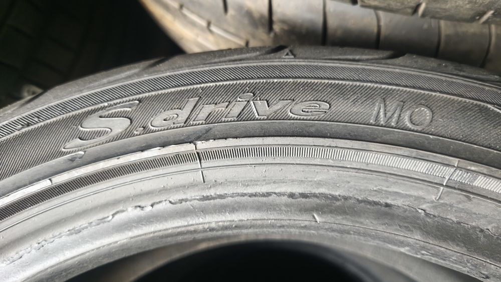 Pneus 175)50/16 Yokohama