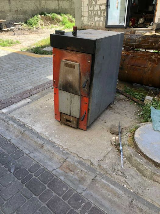 Продам котел твердопаливний