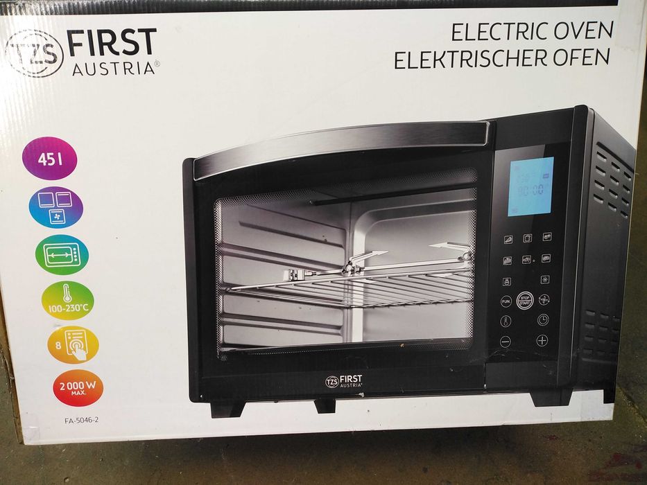 Piekarnik FIRST z rożnem