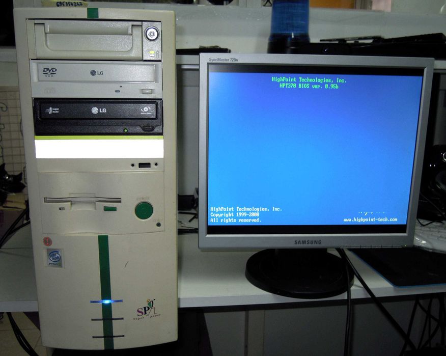 Komputer retro ABIT BE6-II,PIII 550MHZ,768GB SDRAM,GF2 MX400 64MB.
