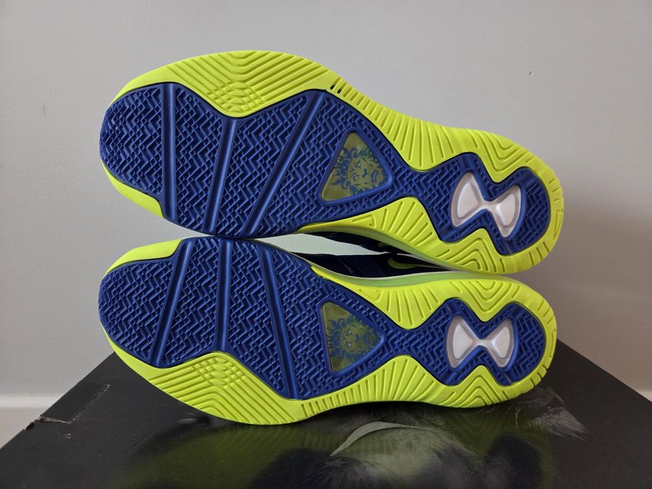 Nike LeBron 8 V/2 low "Sprite" US 11 (29cm)