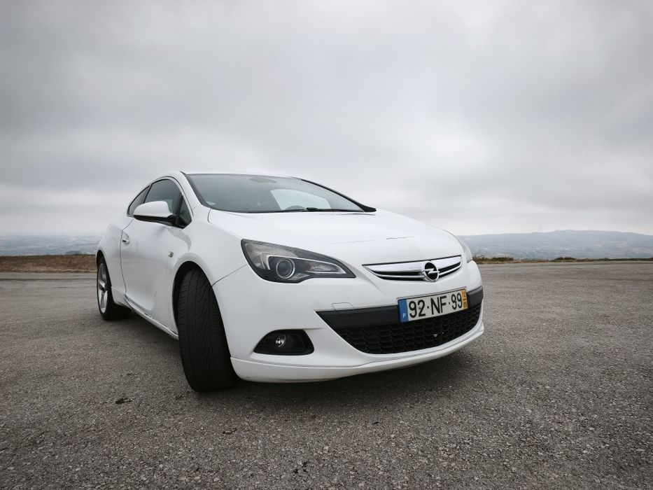 Opel Astra GTC 1.7 CDTI (131cv) – Versão Coupé Exclusiva – Jante 20"