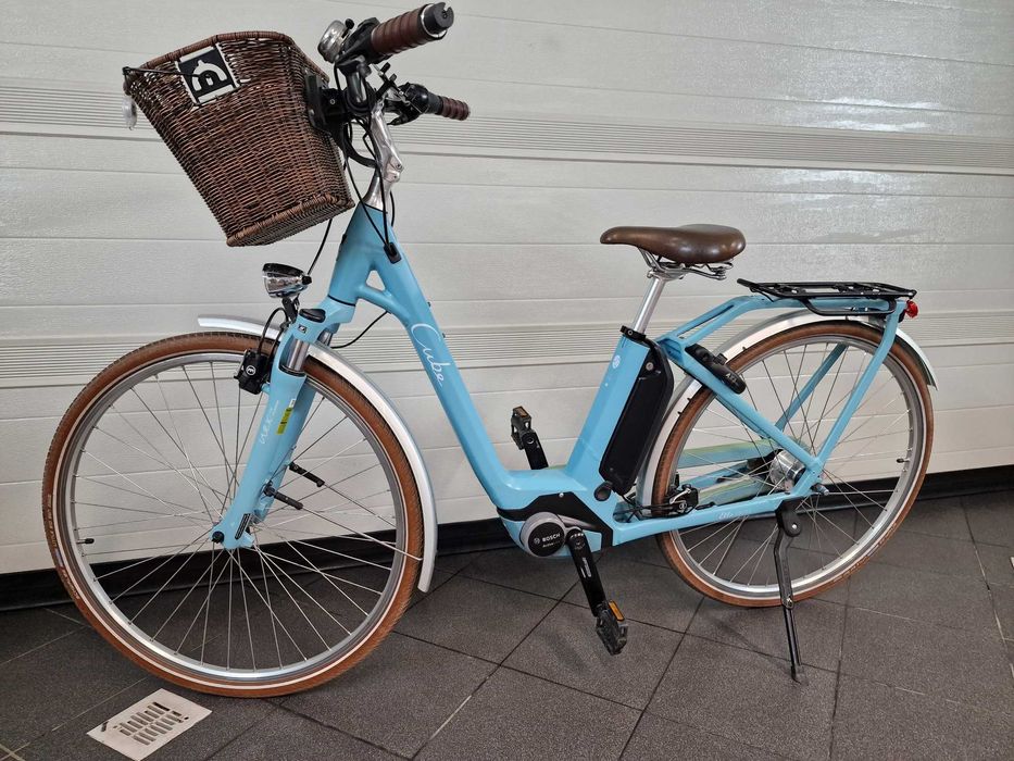 Rower elektryczny Cube