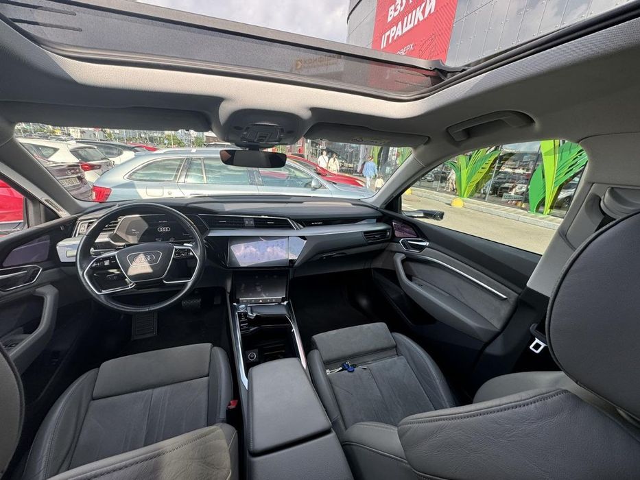 Аренда  электромобиля оренда прокат електроавто Audi E-Tron 55 95кВт