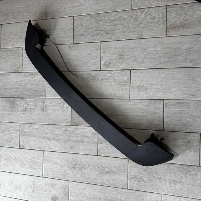 Спойлер на задню дверку на авто Toyota FJ Cruiser