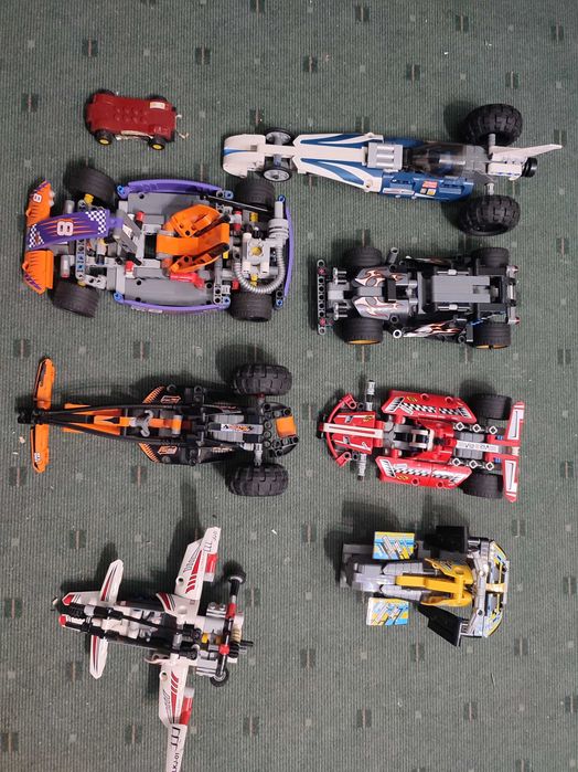 Lote com 7 Carros da Lego