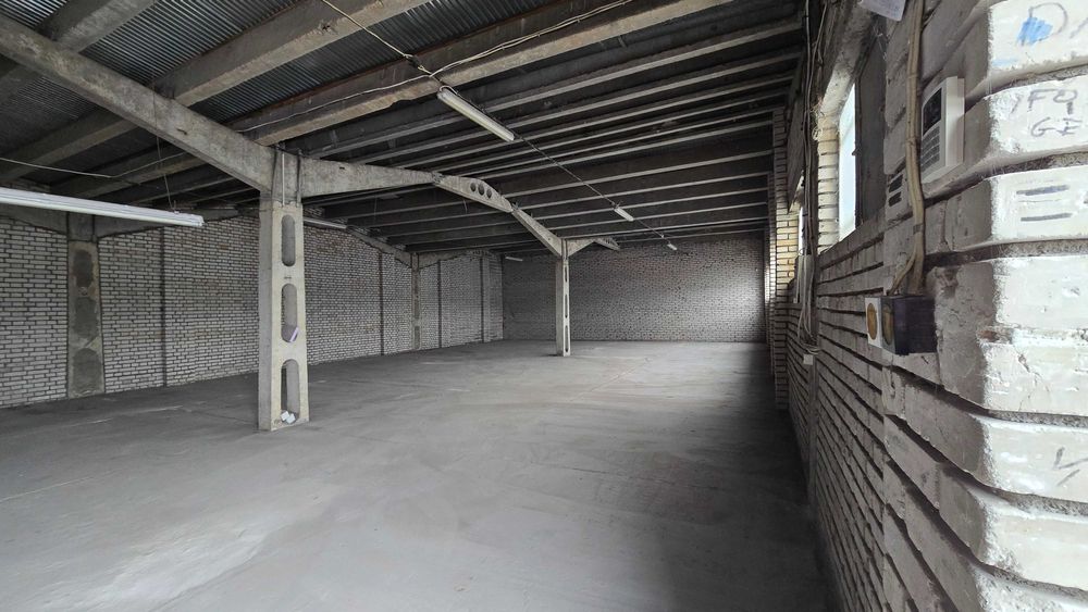 Wynajmę magazyn 278m, z rampą rozładunkową oraz dużym parkingiem