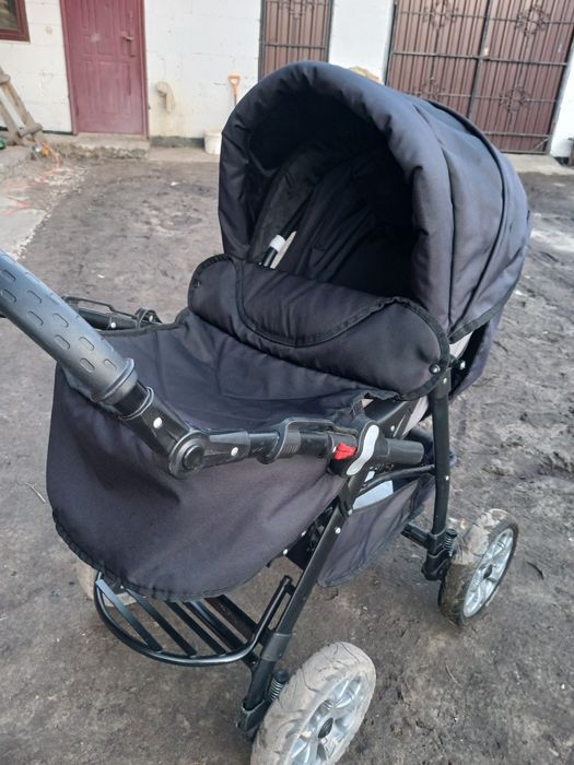 Продам 2 дитячі коляски – 2 в 1 і звичайна, стан хороший