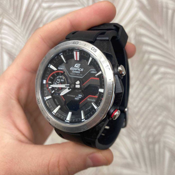 Casio EDIFICE Windflow ECB2200P-1ACR, карбоновый корпус, Bluetooth