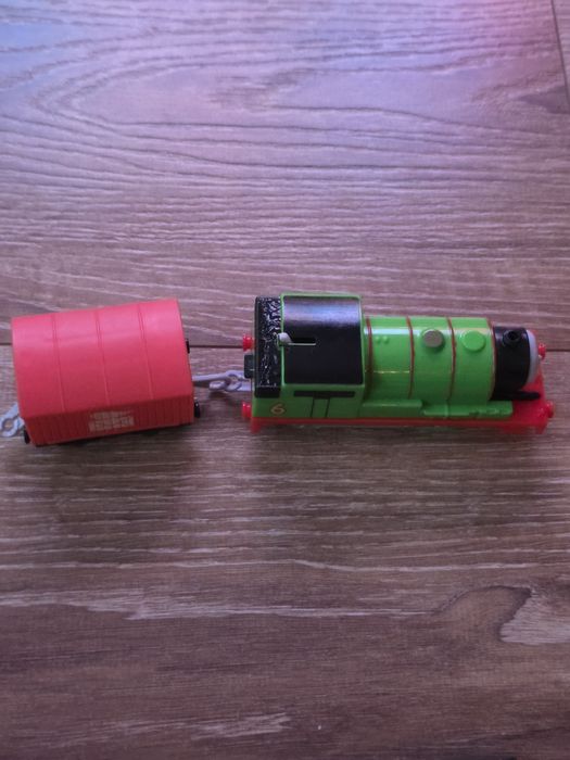 Lokomotywa z napędem Tomek I przyjaciele Fisher price