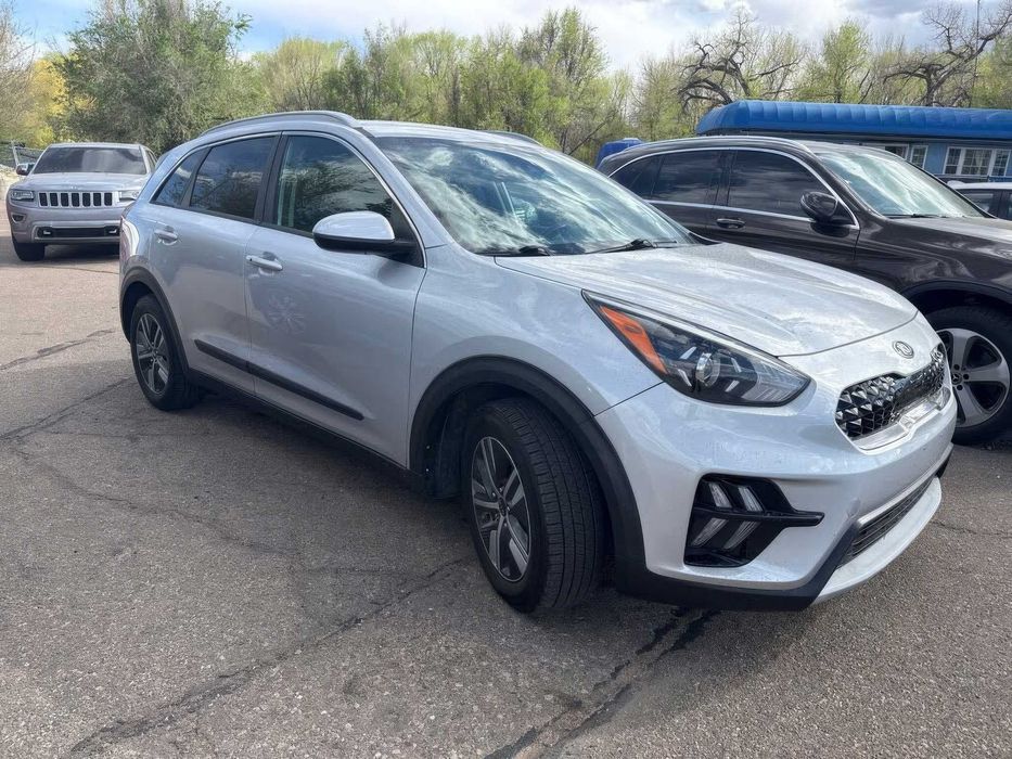 Kia Niro hybrid      2019