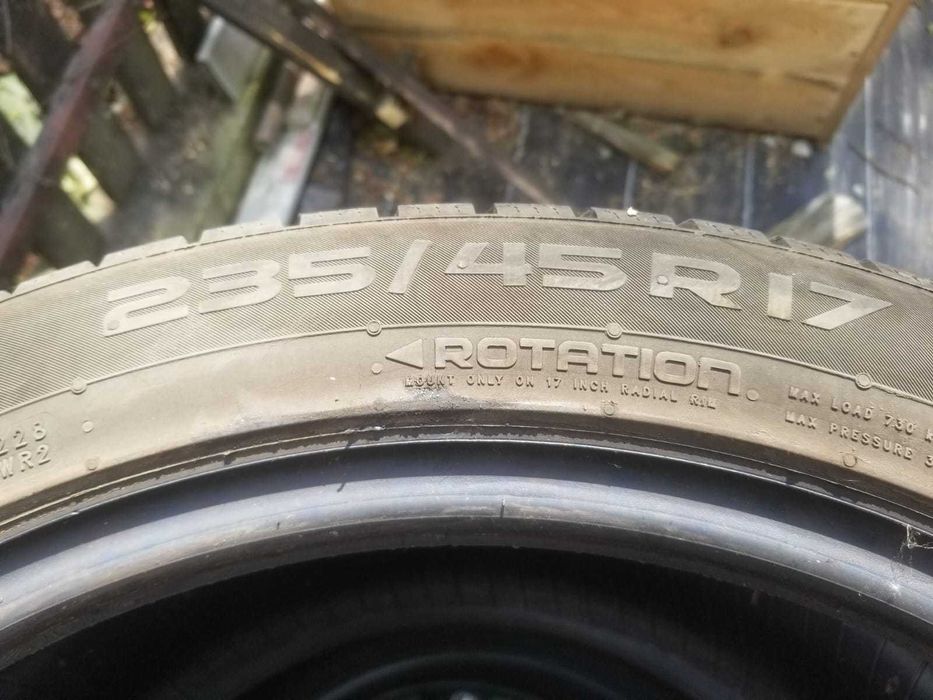 4 opony ziomowe nokian wr snowproof 235 45 R17 stan dobry+