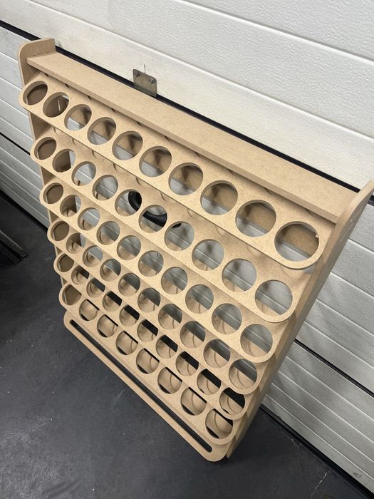 Solidny Regał / Półka na Spraye – MDF 12mm – 83x105 cm – Do Warsztatu