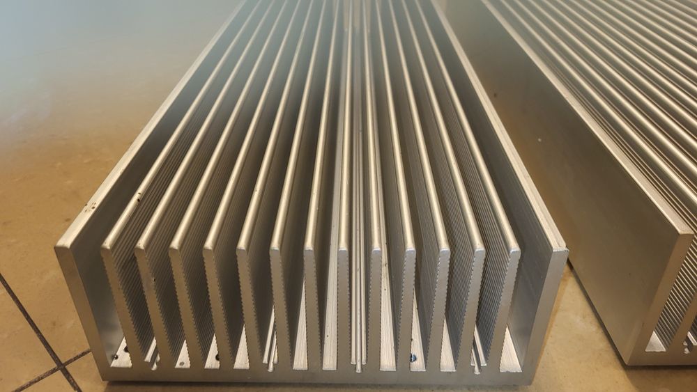 Radiator aluminiowy. Duży radiator. Wrocław Psie Pole • OLX.pl