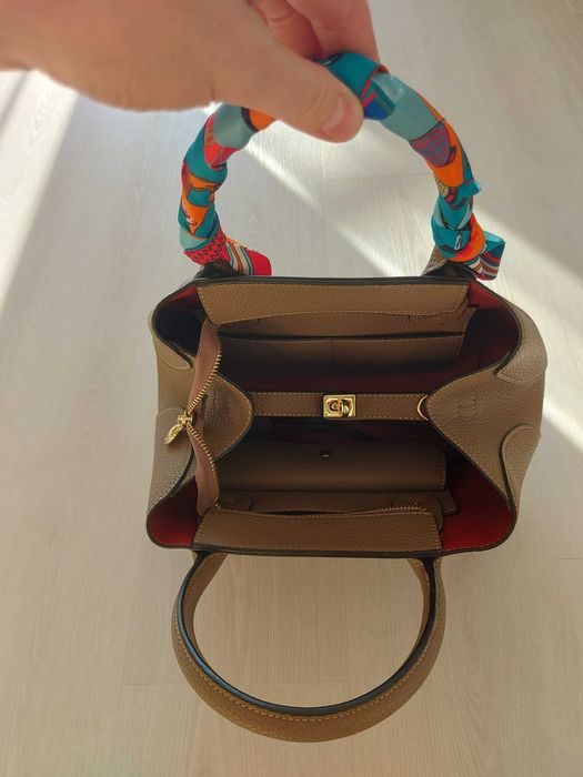 Nowa, elegancka torebka