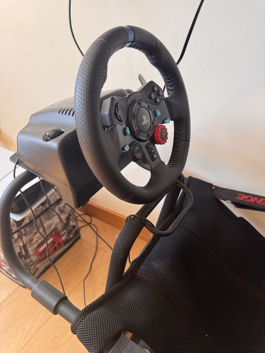 Playseat Challenge + Volante Logitech G – Sim Racing