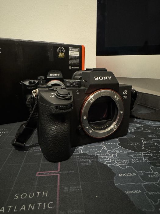 Máquina Fotográfica SONY A7 Mark III (Full-Frame)