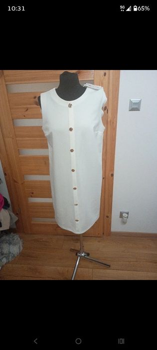 Nowa biala elegancka sukienka damska rozm M firmy Mohito