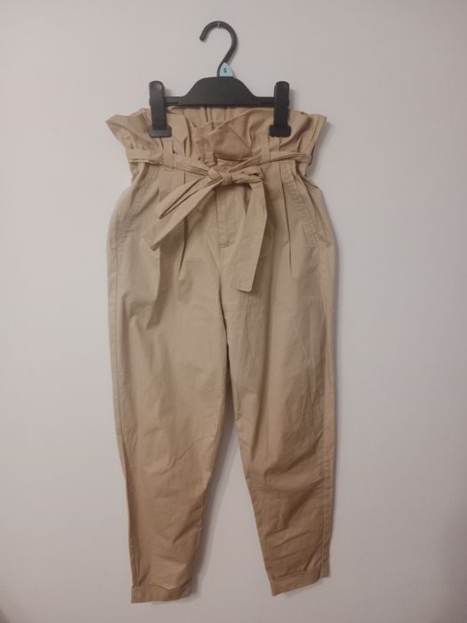 Spodnie Bershka 34 wysoki stan