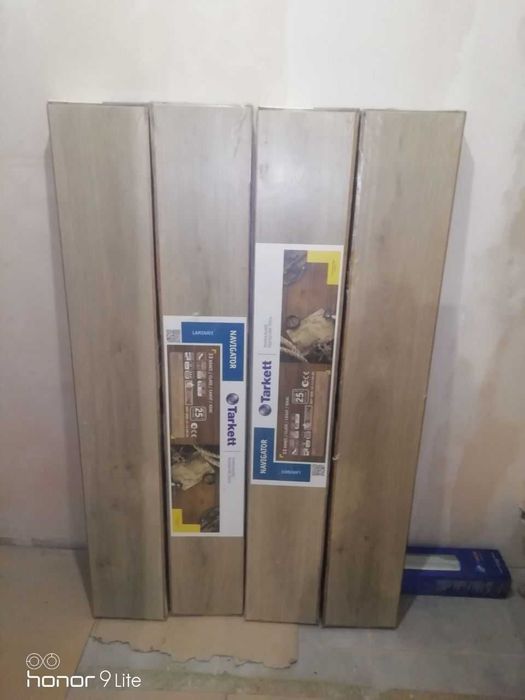 Ламінат водостійкий Tarkett, 12 мм, 33 кл., 6 м кв за 3699 грн (новий)