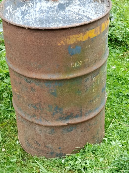 Продам бочку металеву