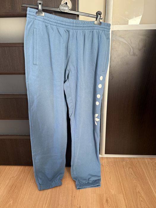 Spodnie dresowe Adidas
