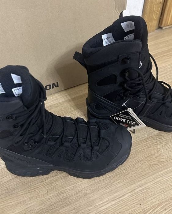 військова куртка, бронижелет, взуття, рюкзак, сумка, медичний підсумок