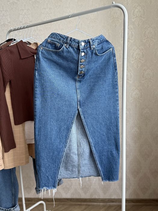 Спідниця джинсова міді з розрізом