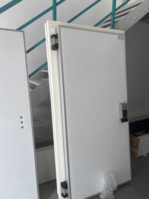 Drzwi Chłodnicze 80x200 Solidne ,Gotowe do montażu