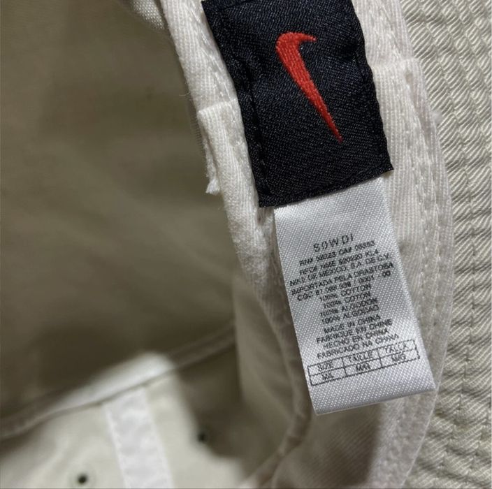 Вінтажна панама Nike
