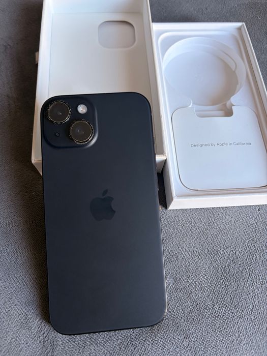 iPhone 15 preto 128GB