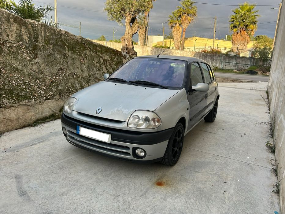 Renault Clio RXE 1.2 2000