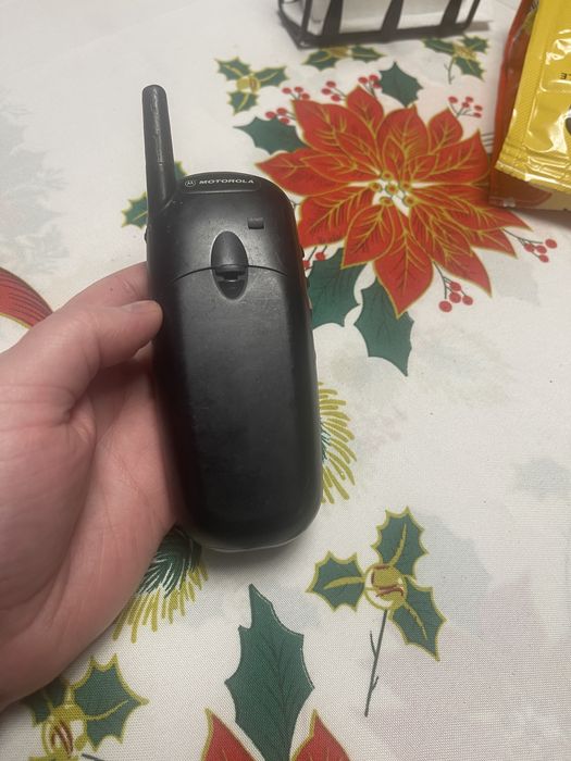 Продам Motorola CD 930