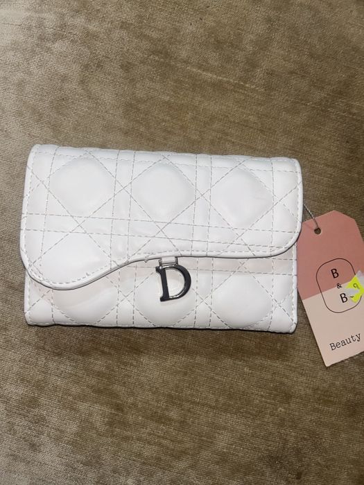 білий гаманець жіночий